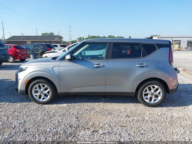 KNDJ23AU3R7901370 KIA SOUL LX
