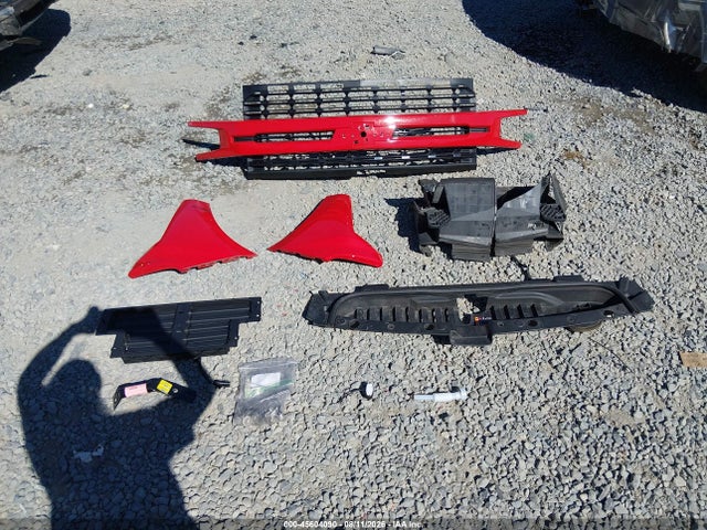 3GCUYEET7MG195963 Chevrolet Silverado 1500 4wd Standard Bed Rst