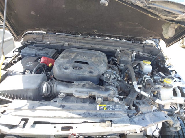 1C4HJXDNXKW622524 Jeep Wrangler Unlimited Sport S 4x4