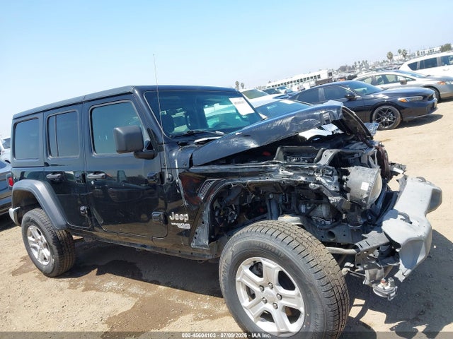 1C4HJXDNXKW622524 Jeep Wrangler Unlimited Sport S 4x4