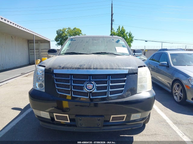 2009 Cadillac Escalade Esv Standard მანქანა იყიდება აუქციონზე, vin: 1GYFK26239R208286, აუქციონის ნომერი: 45604135