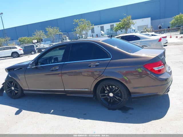WDDGF4HB8EG241075 Mercedes-Benz C 250 Sport