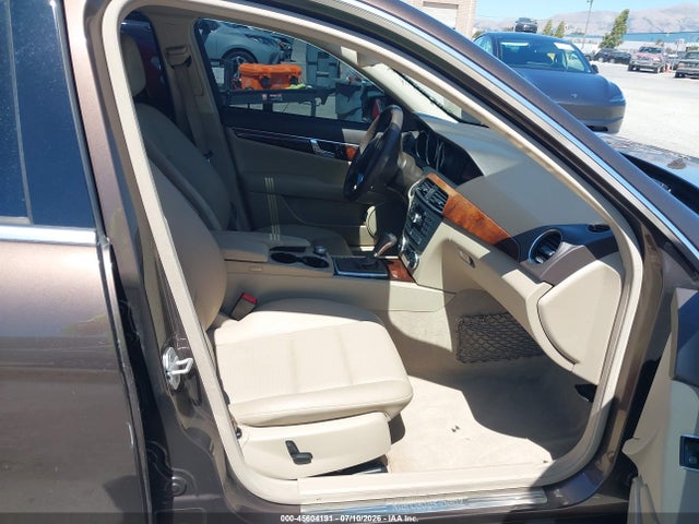 WDDGF4HB8EG241075 Mercedes-Benz C 250 Sport