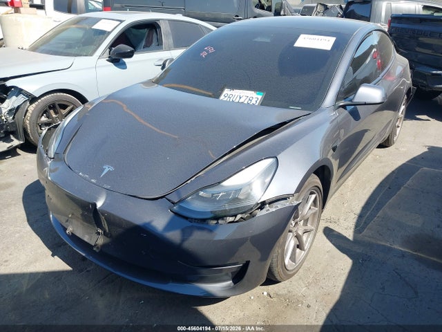 Tesla Model 3 Rear-wheel Drive 2023 5YJ3E1EA3PF585299 Image 2