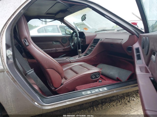 45604208 :رقم المزاد ، WP0JB0924GS860498 vin ، 1986 Porsche 928 S مزاد بيع