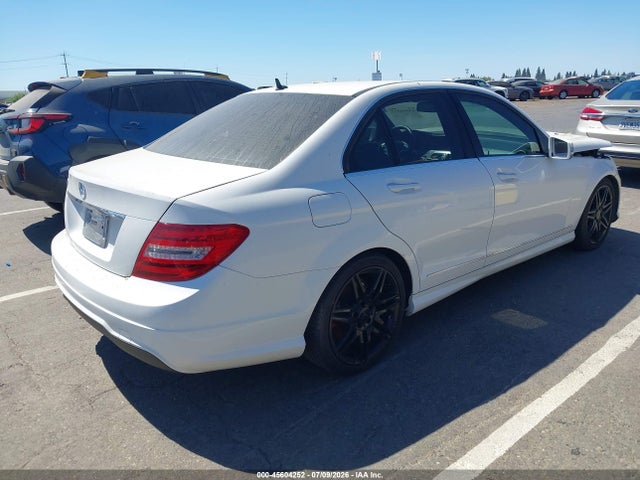 45604252 :رقم المزاد ، WDDGF4HB2DR273006 vin ، 2013 Mercedes-benz C 250 Sport مزاد بيع