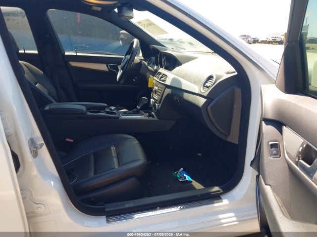 45604252 :رقم المزاد ، WDDGF4HB2DR273006 vin ، 2013 Mercedes-benz C 250 Sport مزاد بيع