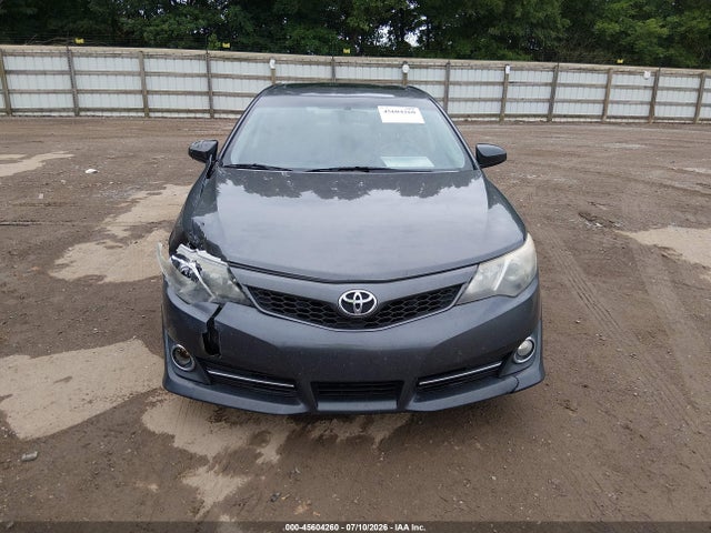45604260 :رقم المزاد ، 4T1BK1FKXDU527264 vin ، 2013 Toyota Camry Se V6 مزاد بيع