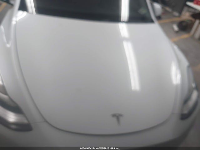 Tesla Model Y Standard Range Rear-wheel Drive 2021 5YJYGDED0MF105632 Image 6