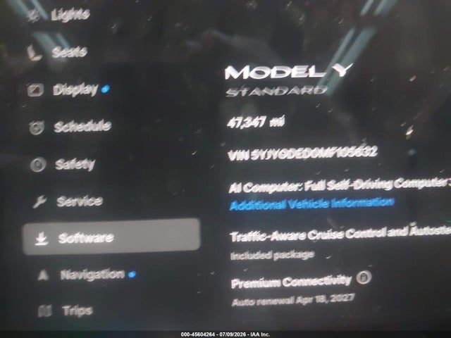 Tesla Model Y Standard Range Rear-wheel Drive 2021 5YJYGDED0MF105632 Image 7
