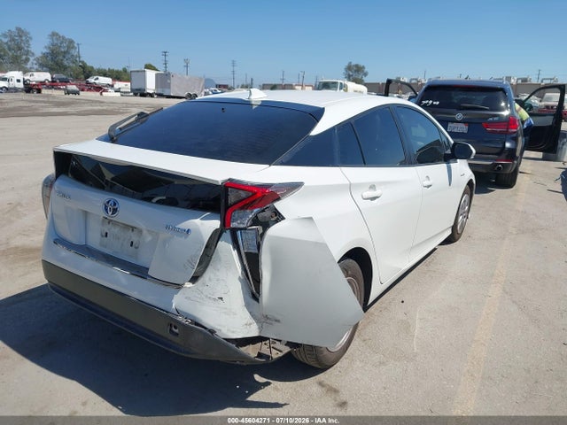 Toyota Prius Two 2017 JTDKBRFU1H3039840 Image 4