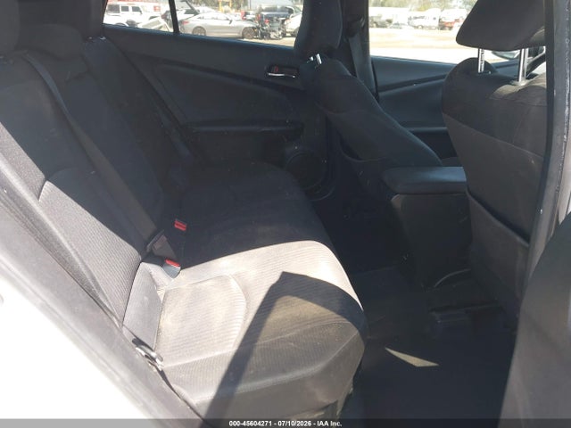 Toyota Prius Two 2017 JTDKBRFU1H3039840 Image 8