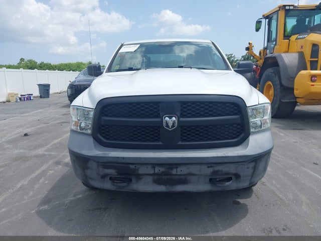 2019 Ram 1500 Classic Tradesman  4x4 6'4 Box მანქანა იყიდება აუქციონზე, vin: 1C6RR7ST0KS659417, აუქციონის ნომერი: 45604345