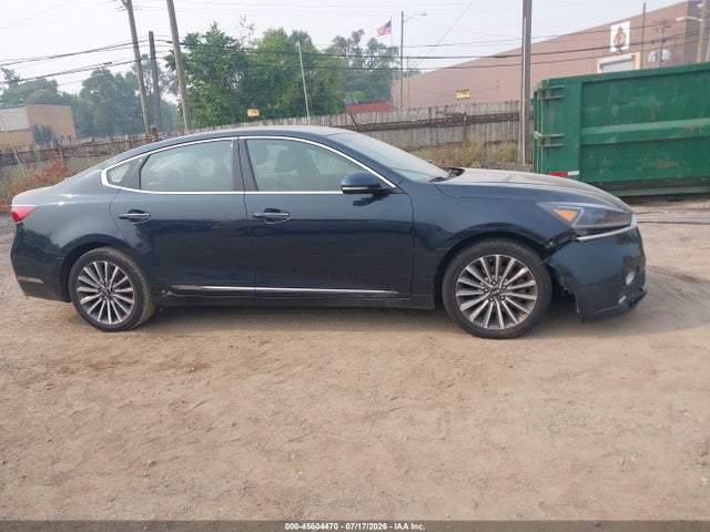 45604470 :رقم المزاد ، KNALB4J12H5052117 vin ، 2017 Kia Cadenza Premium مزاد بيع