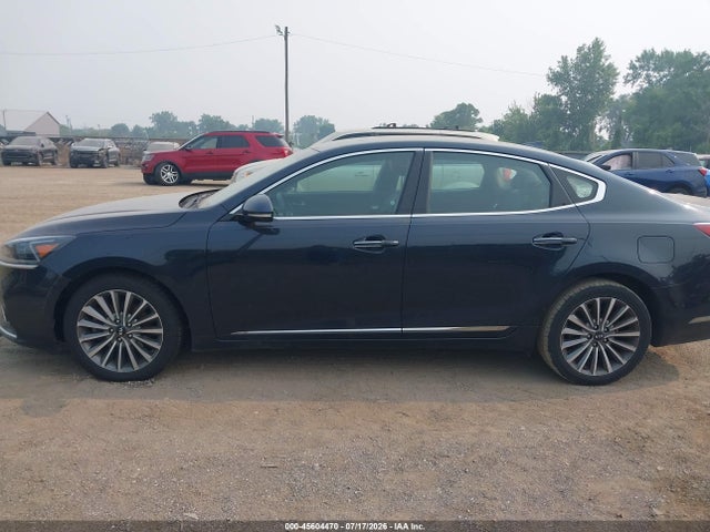 45604470 :رقم المزاد ، KNALB4J12H5052117 vin ، 2017 Kia Cadenza Premium مزاد بيع