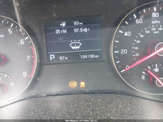 45604470 :رقم المزاد ، KNALB4J12H5052117 vin ، 2017 Kia Cadenza Premium مزاد بيع