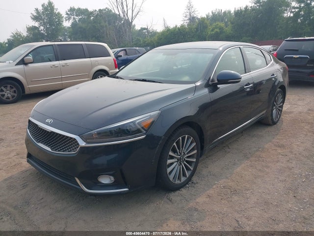 45604470 :رقم المزاد ، KNALB4J12H5052117 vin ، 2017 Kia Cadenza Premium مزاد بيع