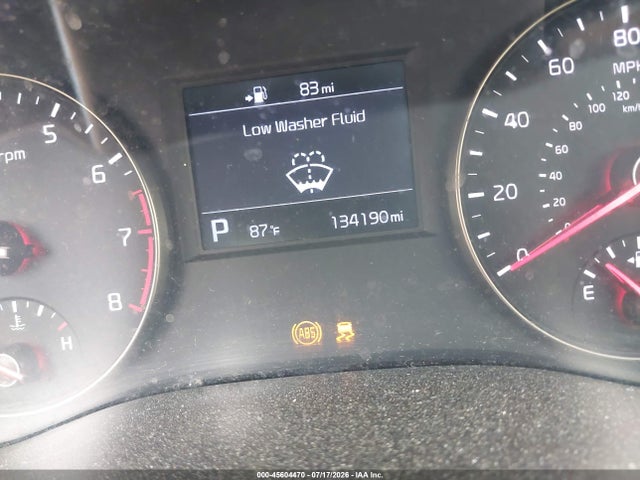 45604470 :رقم المزاد ، KNALB4J12H5052117 vin ، 2017 Kia Cadenza Premium مزاد بيع