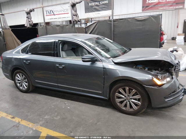 2013 Volkswagen Passat 2.5l Sel მანქანა იყიდება აუქციონზე, vin: 1VWCH7A37DC055649, აუქციონის ნომერი: 45604572