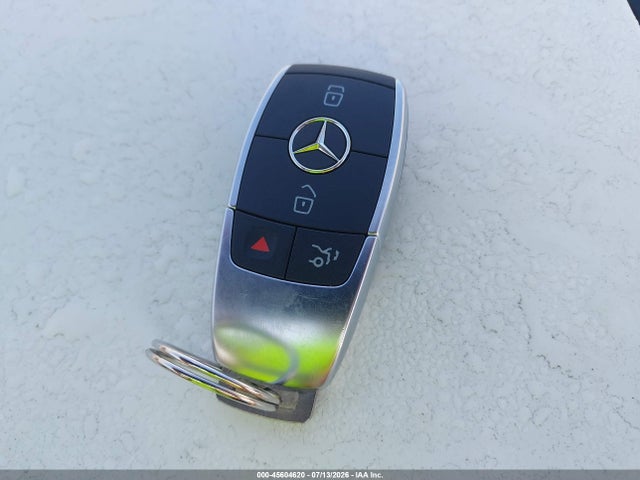 45604620 :رقم المزاد ، W1N0G8EBXNV363851 vin ، 2022 Mercedes-benz Glc 300 4matic Suv مزاد بيع
