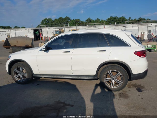 45604620 :رقم المزاد ، W1N0G8EBXNV363851 vin ، 2022 Mercedes-benz Glc 300 4matic Suv مزاد بيع