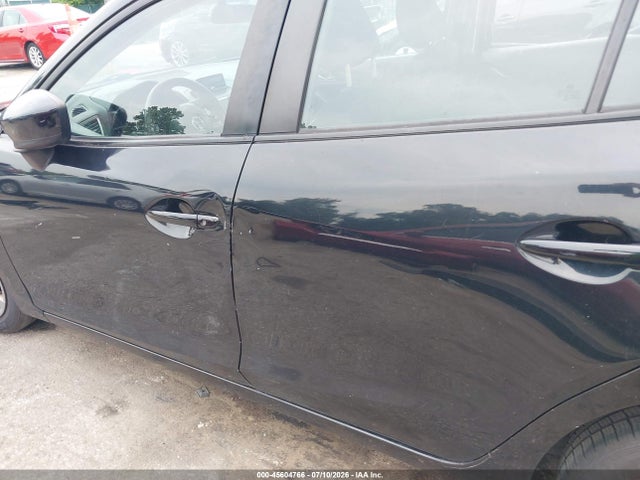 2014 Mazda Mazda3 I Sv მანქანა იყიდება აუქციონზე, vin: JM1BM1T73E1158040, აუქციონის ნომერი: 45604766