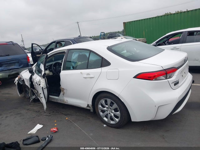 45604856 :رقم المزاد ، 5YFEPMAE2MP268479 vin ، 2021 Toyota Corolla Le مزاد بيع