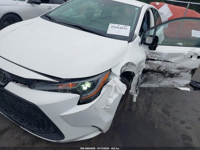 45604856 :رقم المزاد ، 5YFEPMAE2MP268479 vin ، 2021 Toyota Corolla Le مزاد بيع