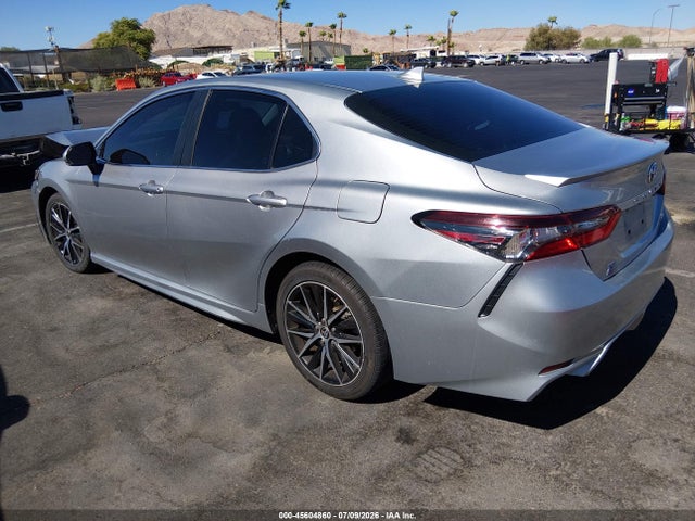 4T1G11AK3NU641110 Toyota CAMRY SE