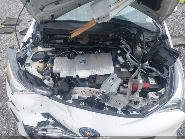 JTDKBRFU8H3037955 Toyota Prius Two