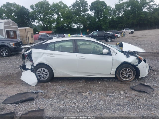 JTDKBRFU8H3037955 Toyota Prius Two