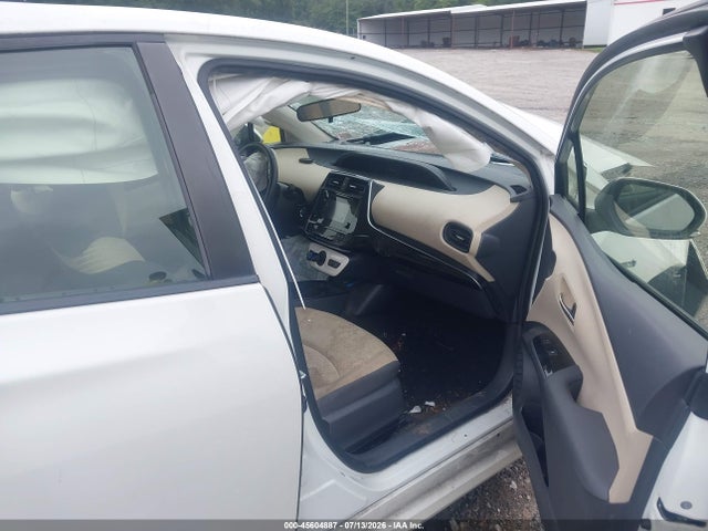 JTDKBRFU8H3037955 Toyota Prius Two
