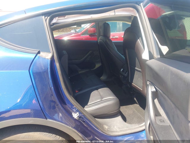 Продажа на аукционе авто 2021 Tesla Model Y Long Range Dual Motor All-wheel Drive, vin: 5YJYGDEE1MF204940, номер лота: 45604893