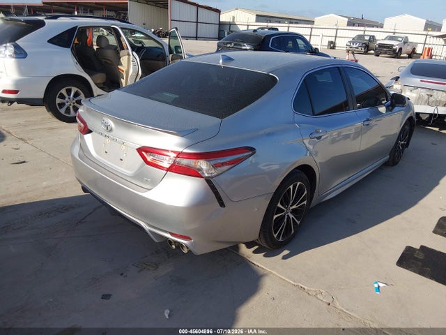 Продаж на аукціоні авто 2018 Toyota Camry Se, vin: 4T1B11HK5JU053994, номер лоту: 45604896