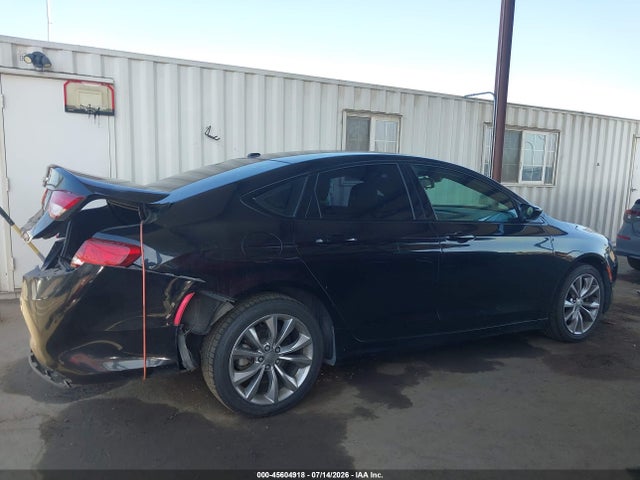 1C3CCCBB8FN714981 Chrysler 200 S