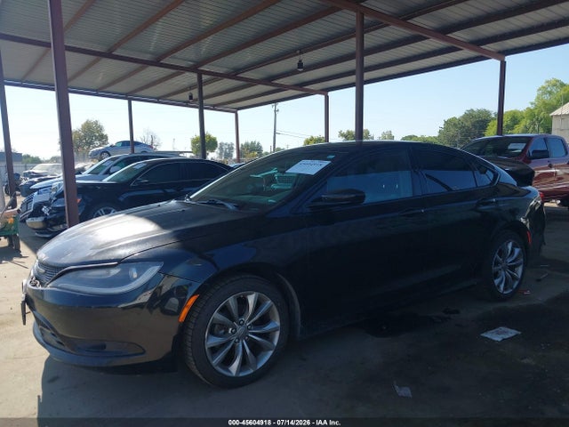 1C3CCCBB8FN714981 Chrysler 200 S