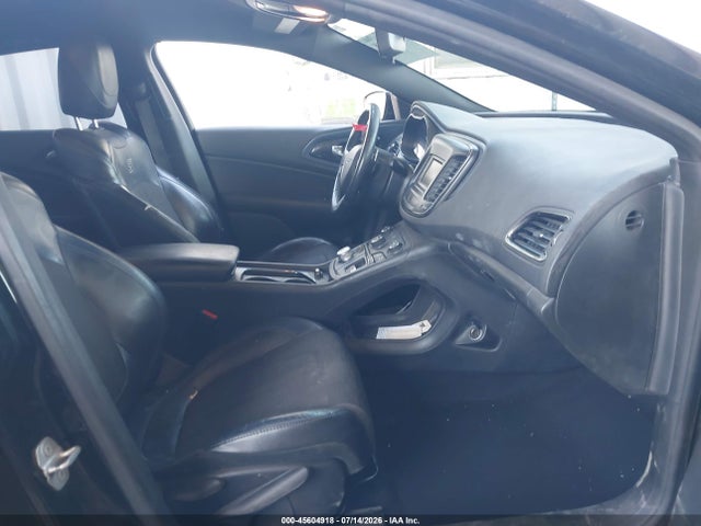1C3CCCBB8FN714981 Chrysler 200 S
