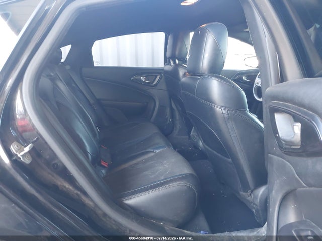 1C3CCCBB8FN714981 Chrysler 200 S