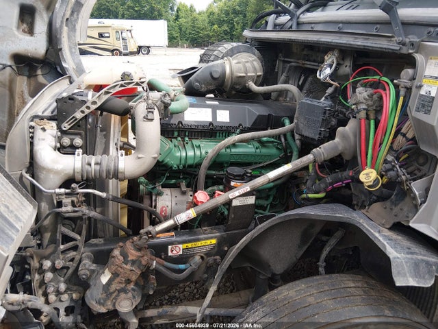 Продажа на аукционе авто 2020 Volvo Vnl, vin: 4V4NC9EH1LN235650, номер лота: 45604939