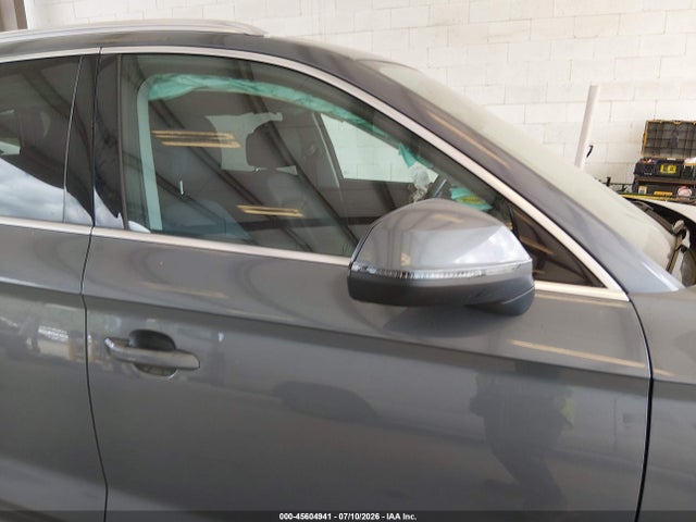 Audi Q5 2.0t Premium/2.0t Tech Premium 2018 WA1BNAFY1J2237514 Image 14