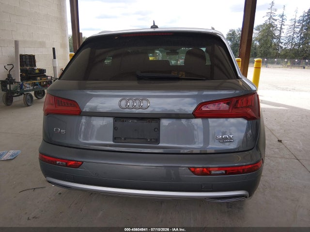 Audi Q5 2.0t Premium/2.0t Tech Premium 2018 WA1BNAFY1J2237514 Image 17