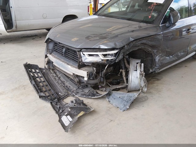 Audi Q5 2.0t Premium/2.0t Tech Premium 2018 WA1BNAFY1J2237514 Image 6