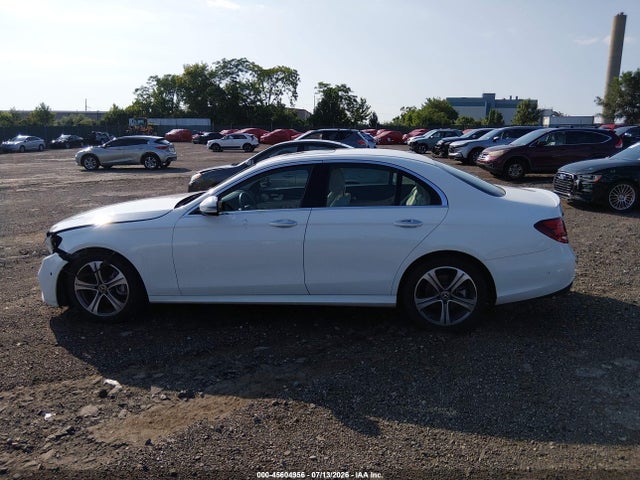 Aukcja sprzedaży 2018 Mercedes-benz E 300 4matic, vin: WDDZF4KB5JA381776, numer aukcji: 45604956