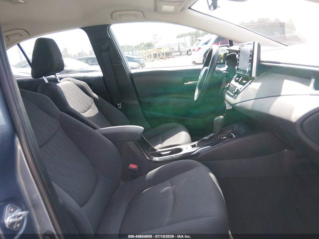 45604959 :رقم المزاد ، 5YFEPMAE2MP247759 vin ، 2021 Toyota Corolla Le مزاد بيع