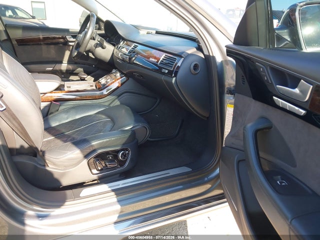 45604988 :رقم المزاد ، WAU32AFD7FN002635 vin ، 2015 Audi A8 L 4.0t مزاد بيع