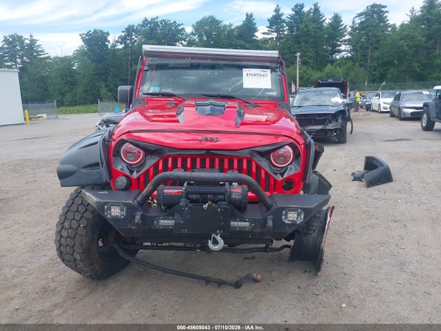 1C4BJWFG9FL592678 Jeep Wrangler Unlimited Rubicon