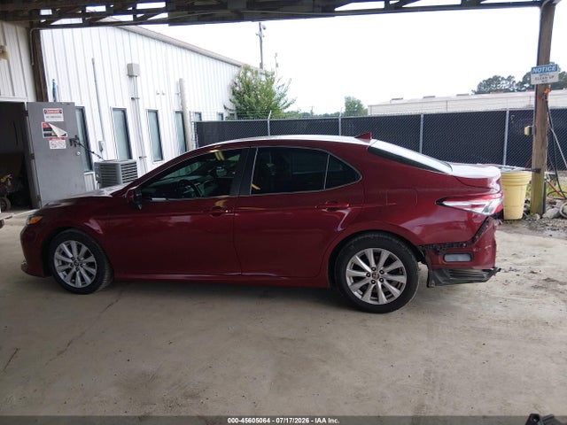 Продажа на аукционе авто 2020 Toyota Camry Le, vin: 4T1C11AK8LU375935, номер лота: 45605064