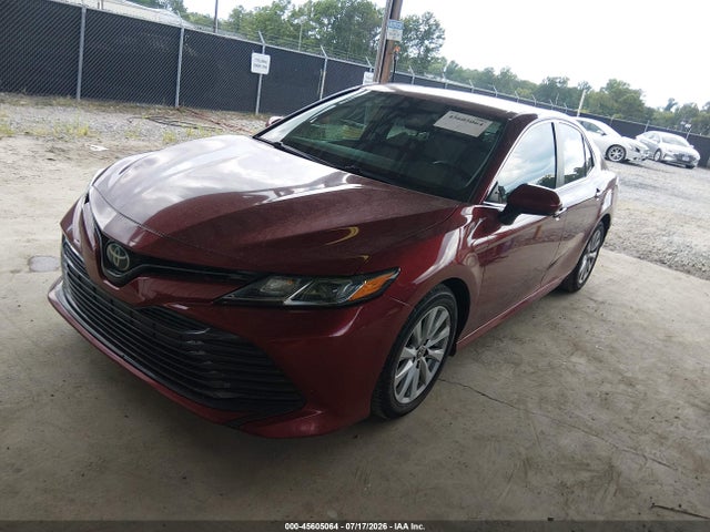 Продажа на аукционе авто 2020 Toyota Camry Le, vin: 4T1C11AK8LU375935, номер лота: 45605064