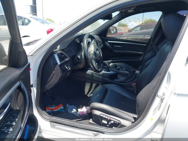 BMW 330I 2018 WBA8B9C5XJEE80948 Image 5