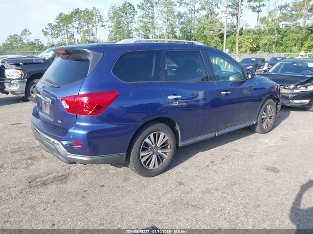 45605227 :رقم المزاد ، 5N1DR2MN2HC665884 vin ، 2017 Nissan Pathfinder Sv مزاد بيع
